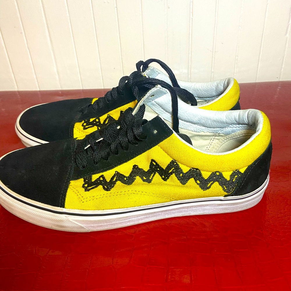 Peanuts Van’s Charlie Brown edition. 2017 Vans rare
